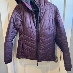 Like new Women’s Mons Royale Jacket Merino insulated Hooded XS